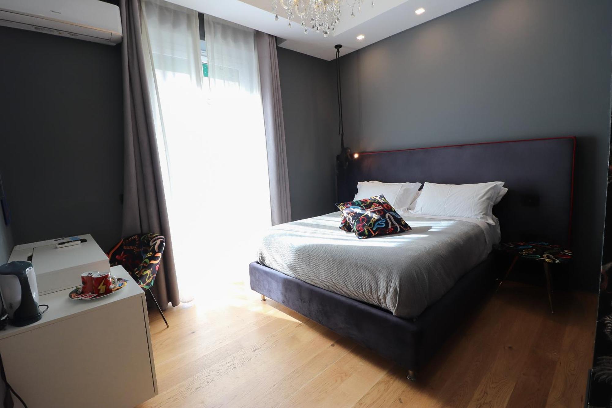 Aron Only Suites Bed And Breakfast เปสการา ภายนอก รูปภาพ